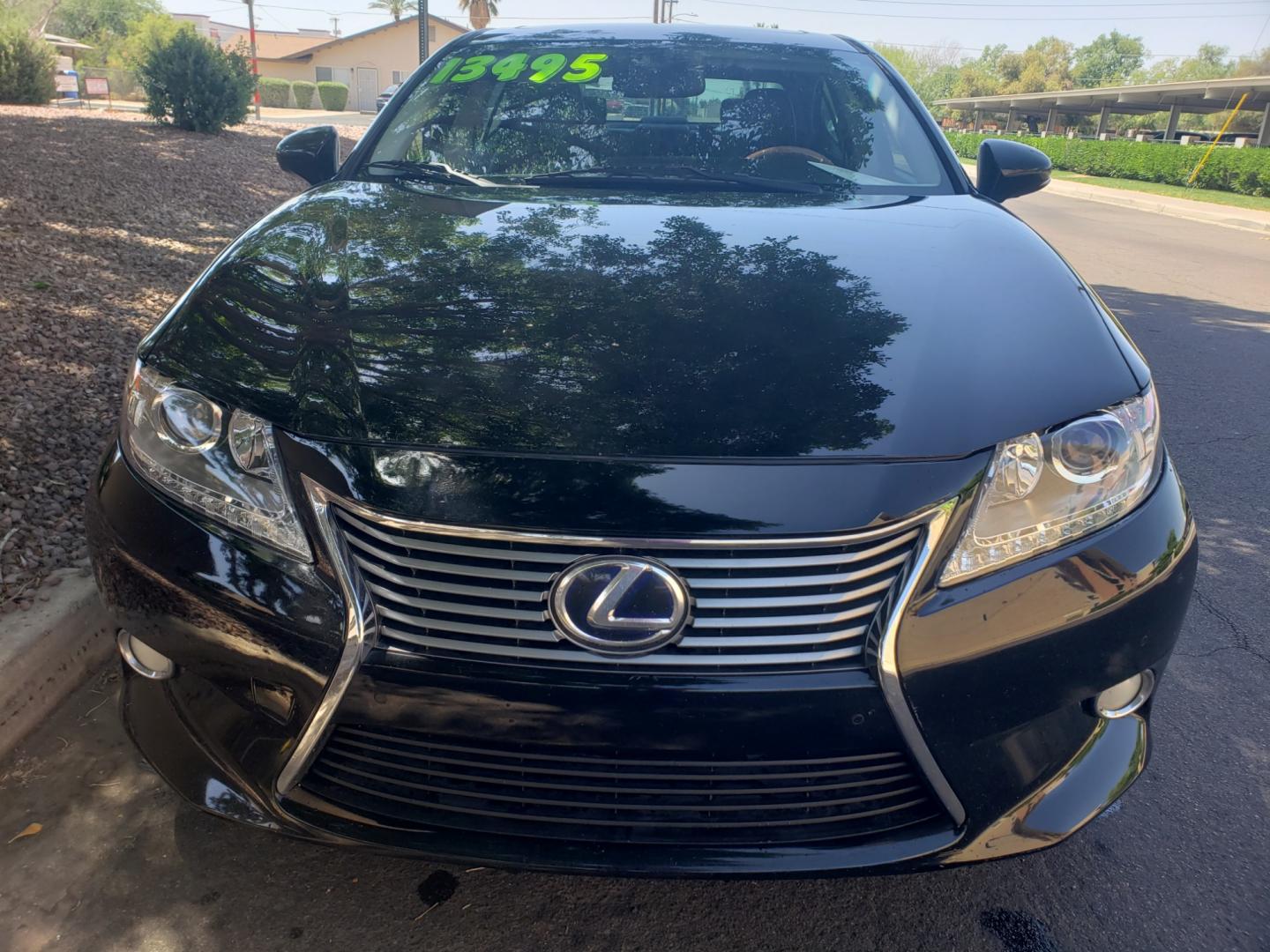 2013 /black Lexus ES 350h es 300h (JTHBW1GG1D2) with an 2.5L L4 DOHC 16V HYBRID engine, Continuously Variable Transmission transmission, located at 323 E Dunlap Ave., Phoenix, AZ, 85020, (602) 331-9000, 33.567677, -112.069000 - 2013 Lexus ES Hybrid,......A True Must See!! No accidents, IceCold AC, The car is gorgeous inside and out, power windows, power door locks, Gorgeous tinted sunroof, Stereo/Cd Player, Navigation, Phone sync, Bluetooth, Satellite radio compatible, Backup camera, Clean Black Interior with beautiful Bla - Photo#1